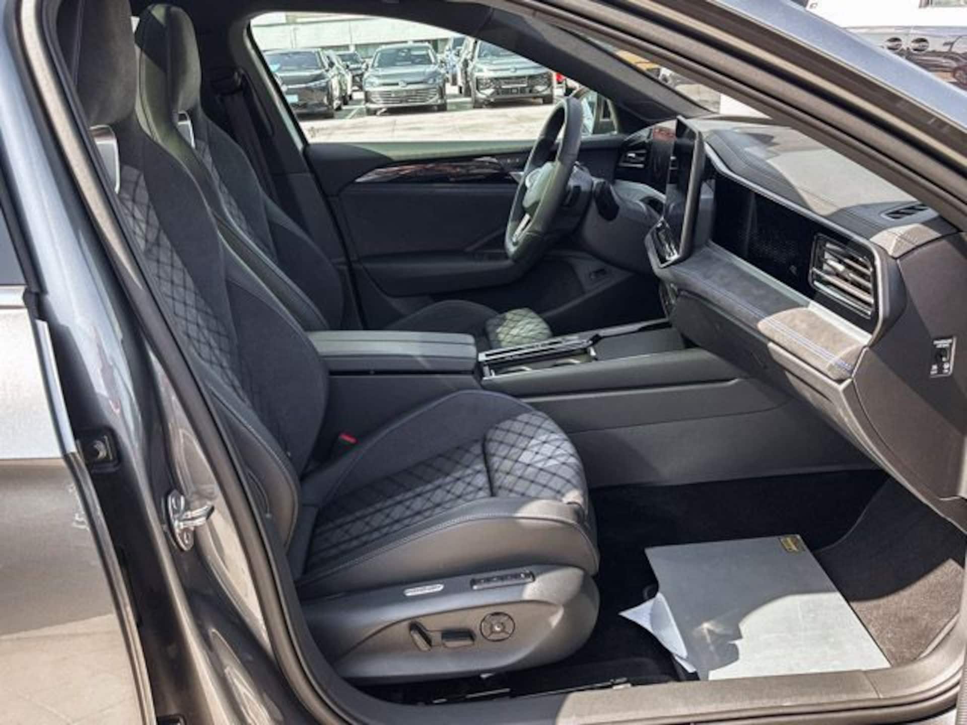 Volkswagen Passat R-Line