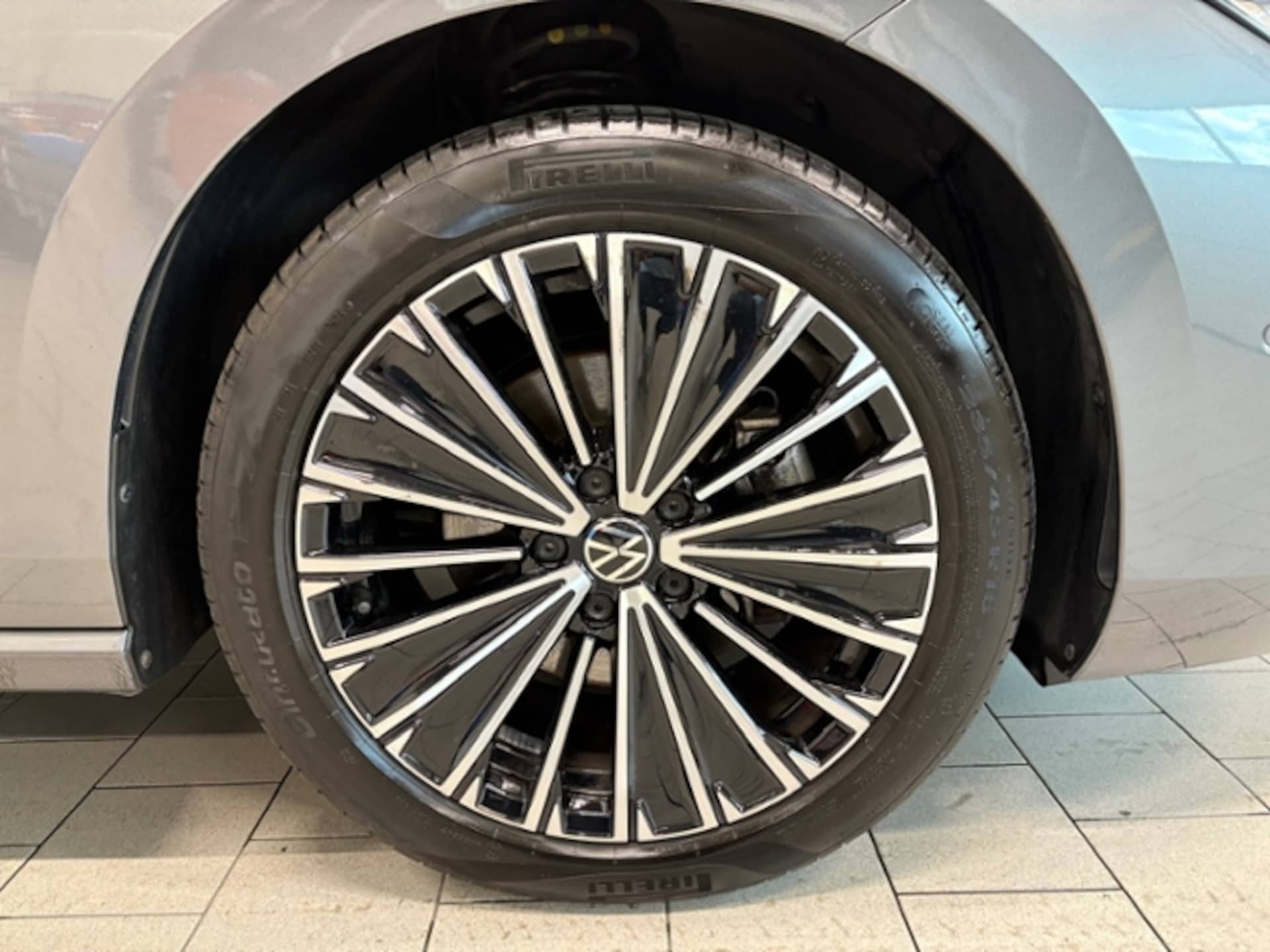 Volkswagen Passat Elegance