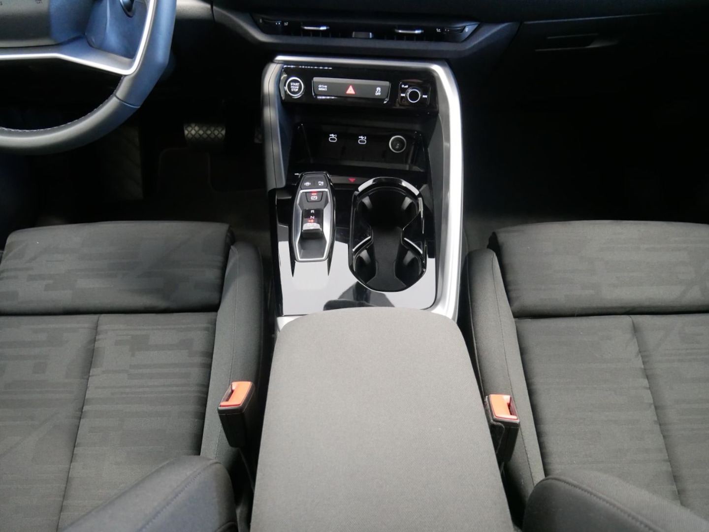 Bild über Audi Q5 SUV TDI quattro 150 kW S tronic - für weitere Informationen kontaktieren Sie den Audi Partner
