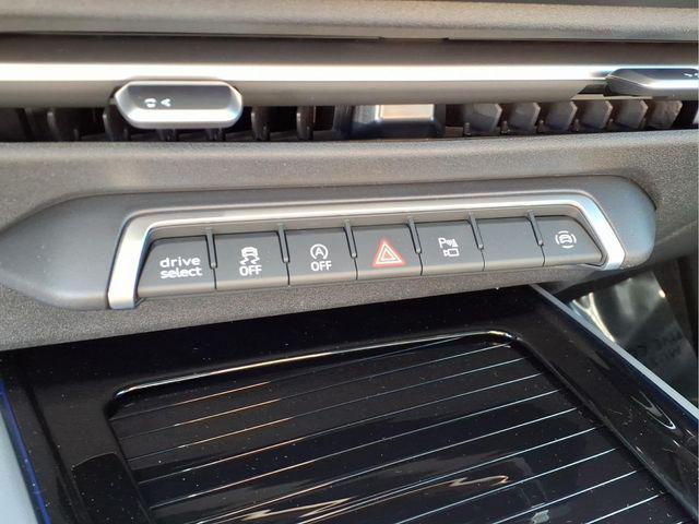 2026 Audi Q3 Base - Photo 10