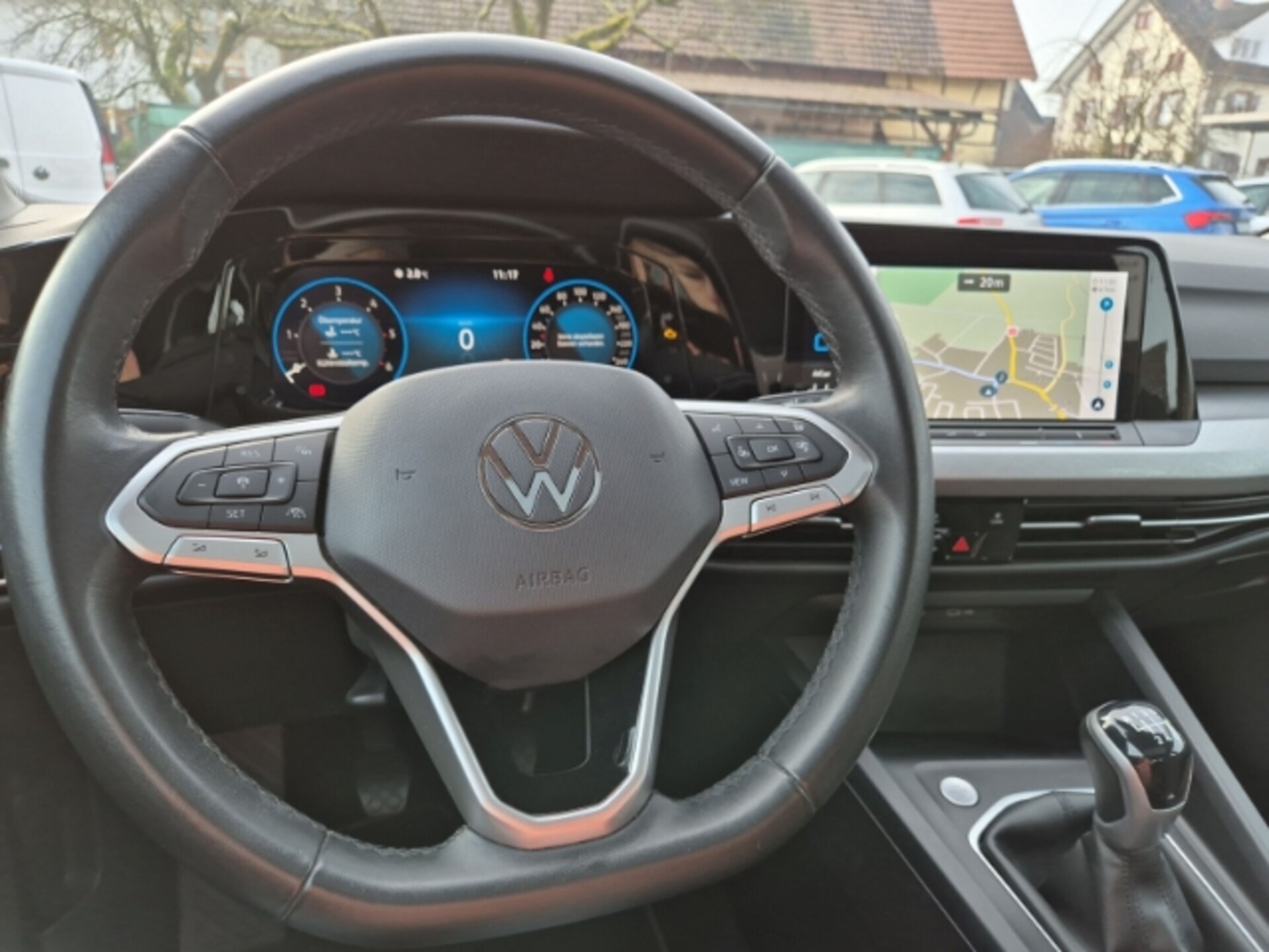 Volkswagen Golf Life