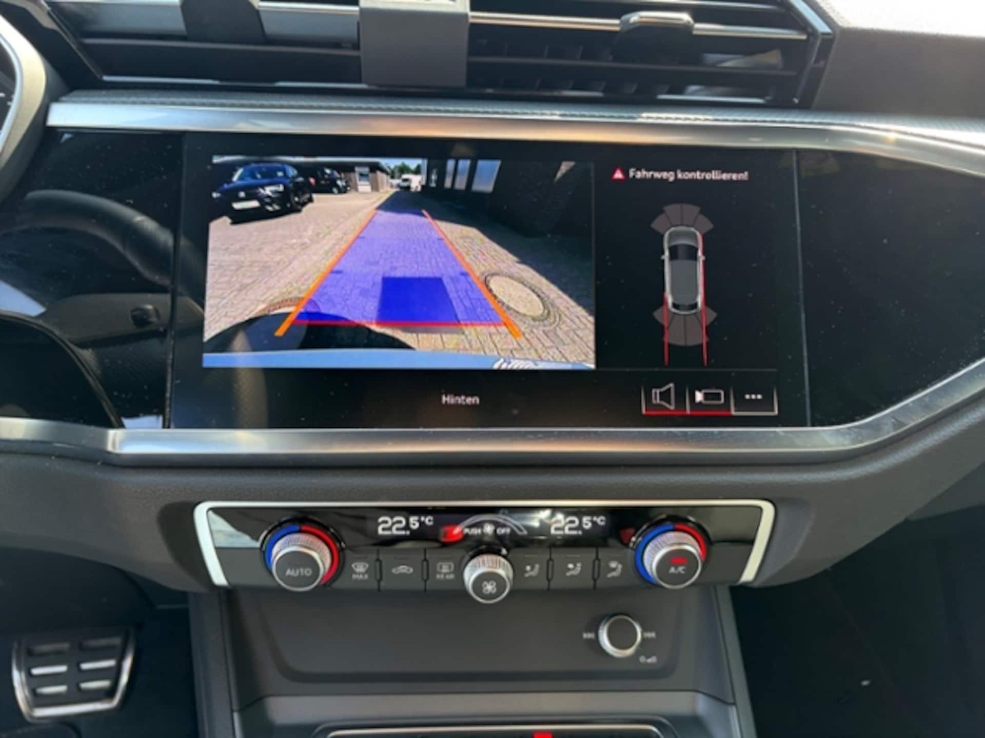 Audi Q3 Sportback S line