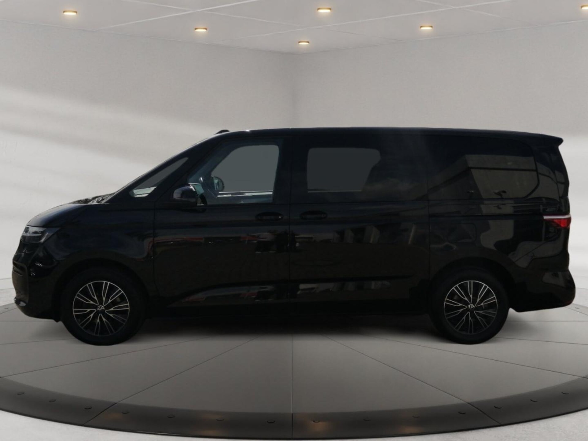 Volkswagen Multivan Langversion Basis-Modell
