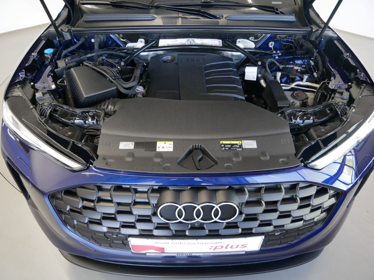 Bild über Audi Q5 SUV TDI quattro 150 kW S tronic - für weitere Informationen kontaktieren Sie den Audi Partner