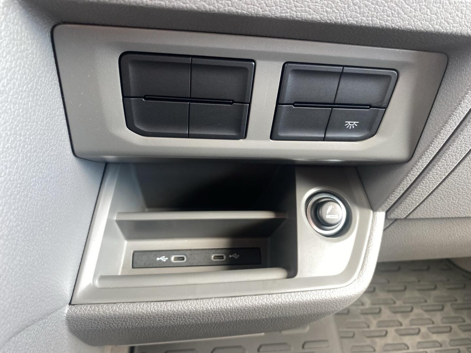Volkswagen Crafter Kasten mittlerer Radstand – Bild 18