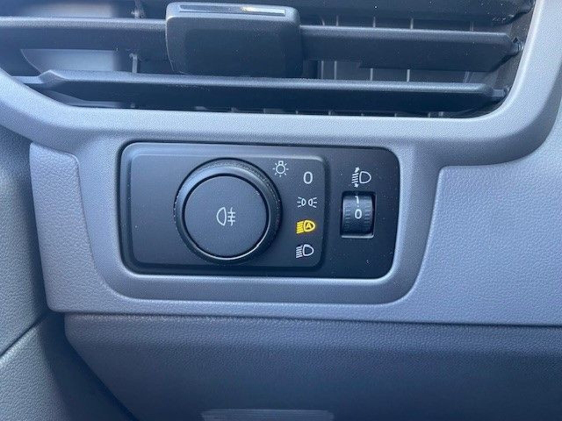 Volkswagen Transporter Kasten kurzer Radstand