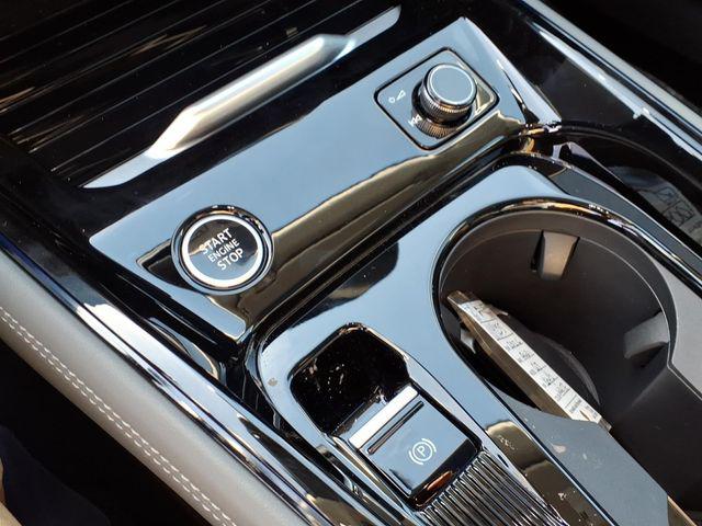 2026 Audi Q3 Base - Photo 11