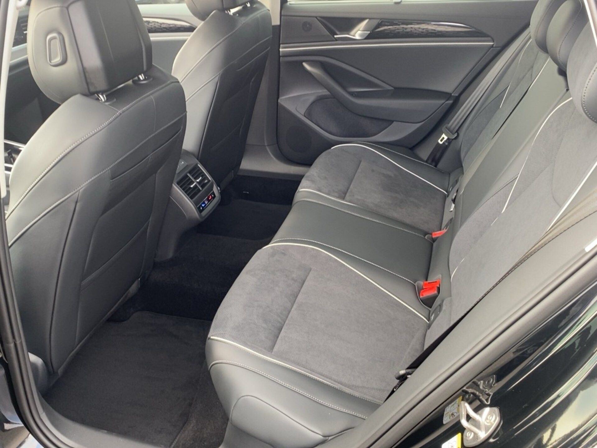 Volkswagen Passat Elegance