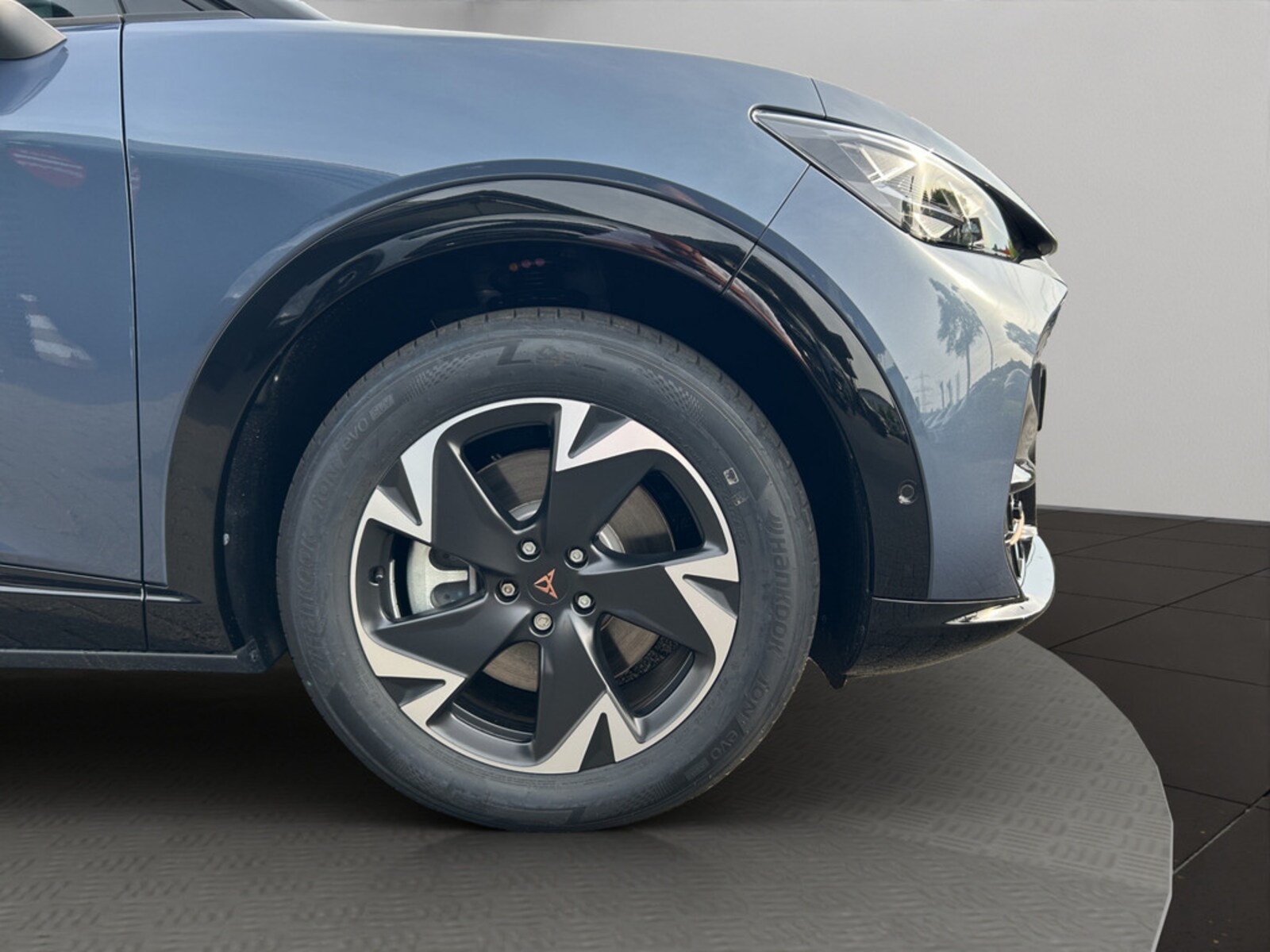 CUPRA Tavascan – Bild 12