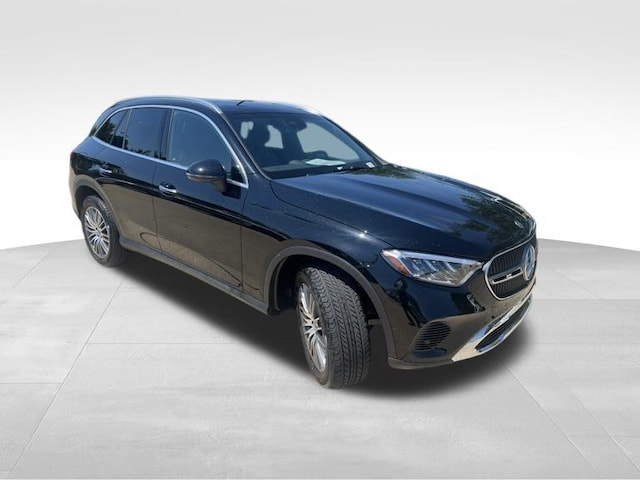 2025 Mercedes-Benz GLC 300