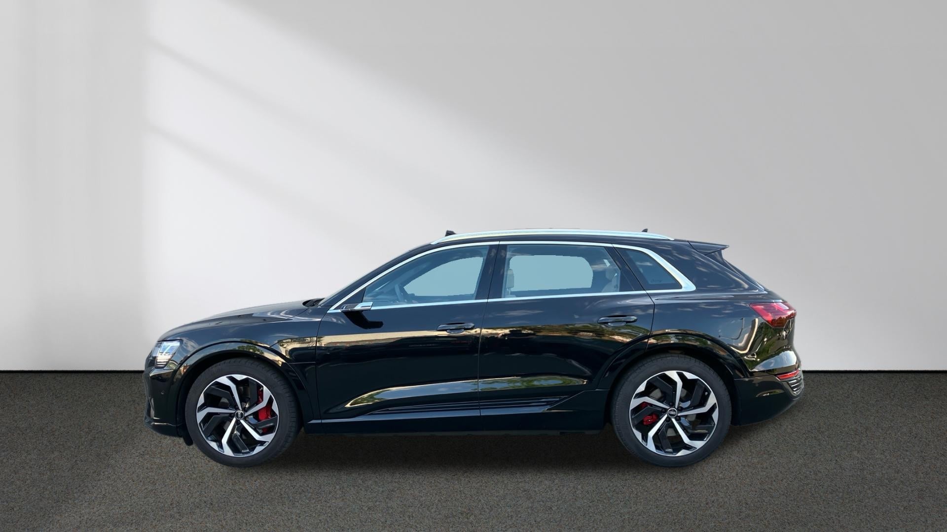 Image about Audi Q8 e-tron advanced 55 e-tron quattro
