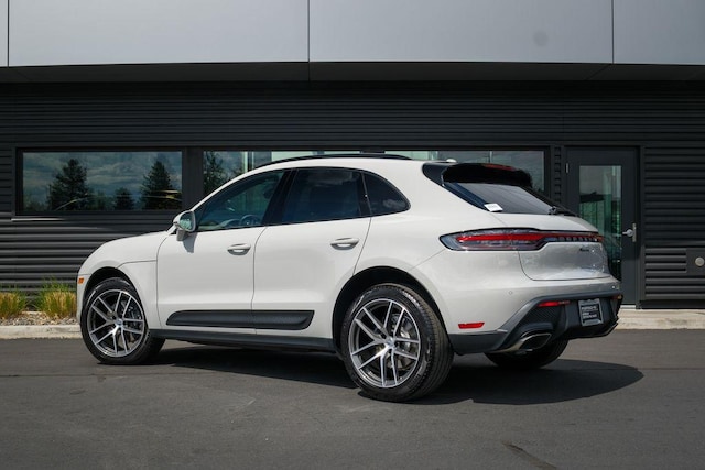 2025 Porsche Macan