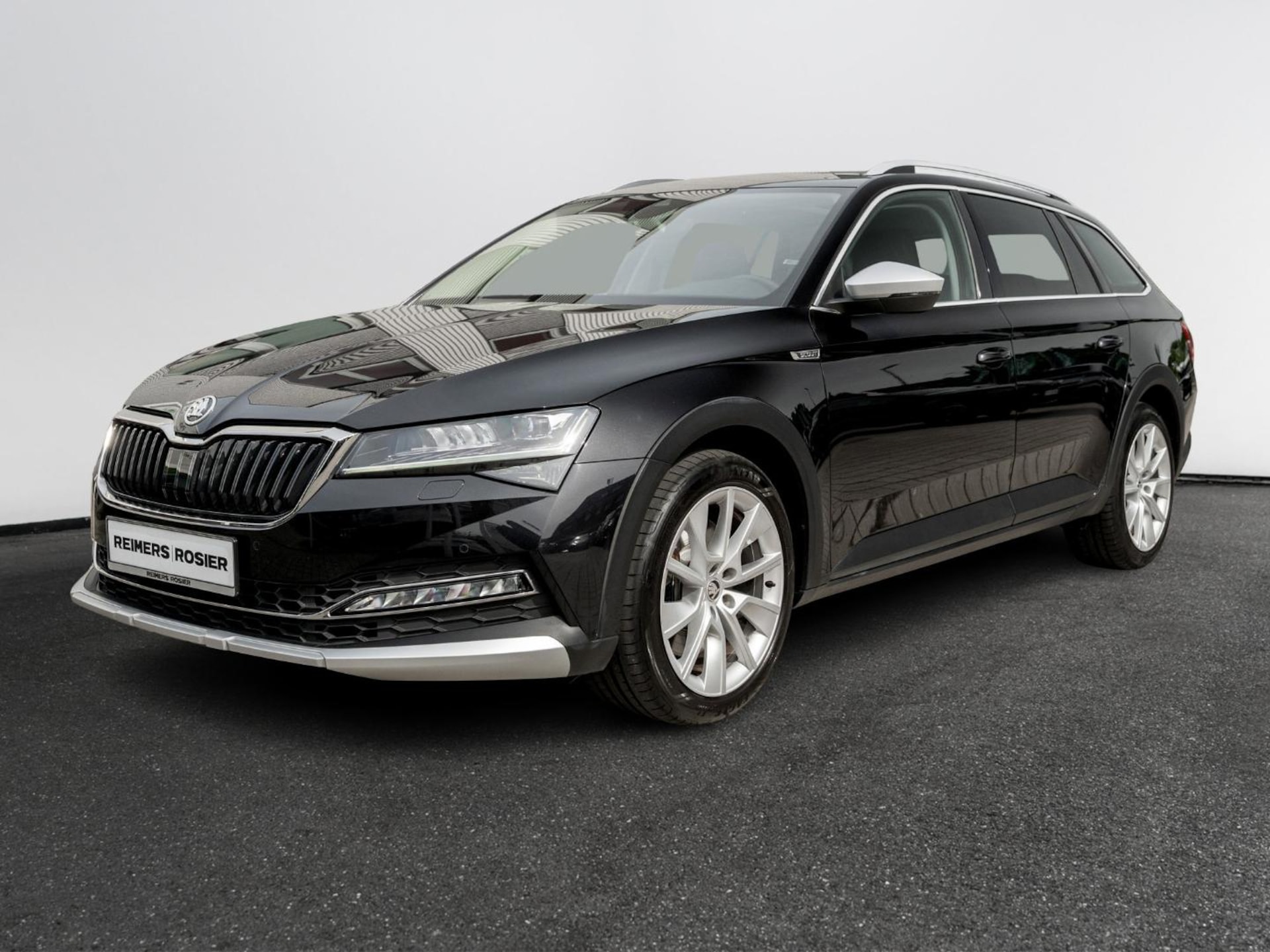 Skoda Superb Combi Scout