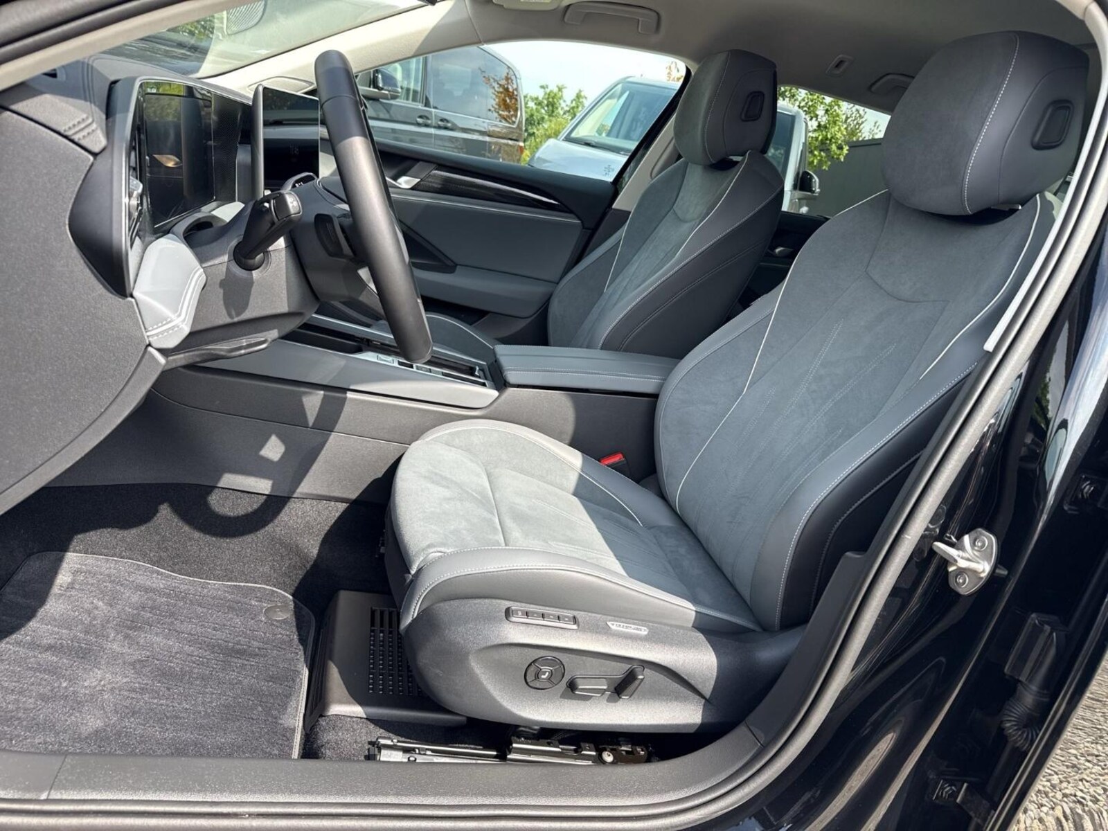 Volkswagen Passat – Bild 12