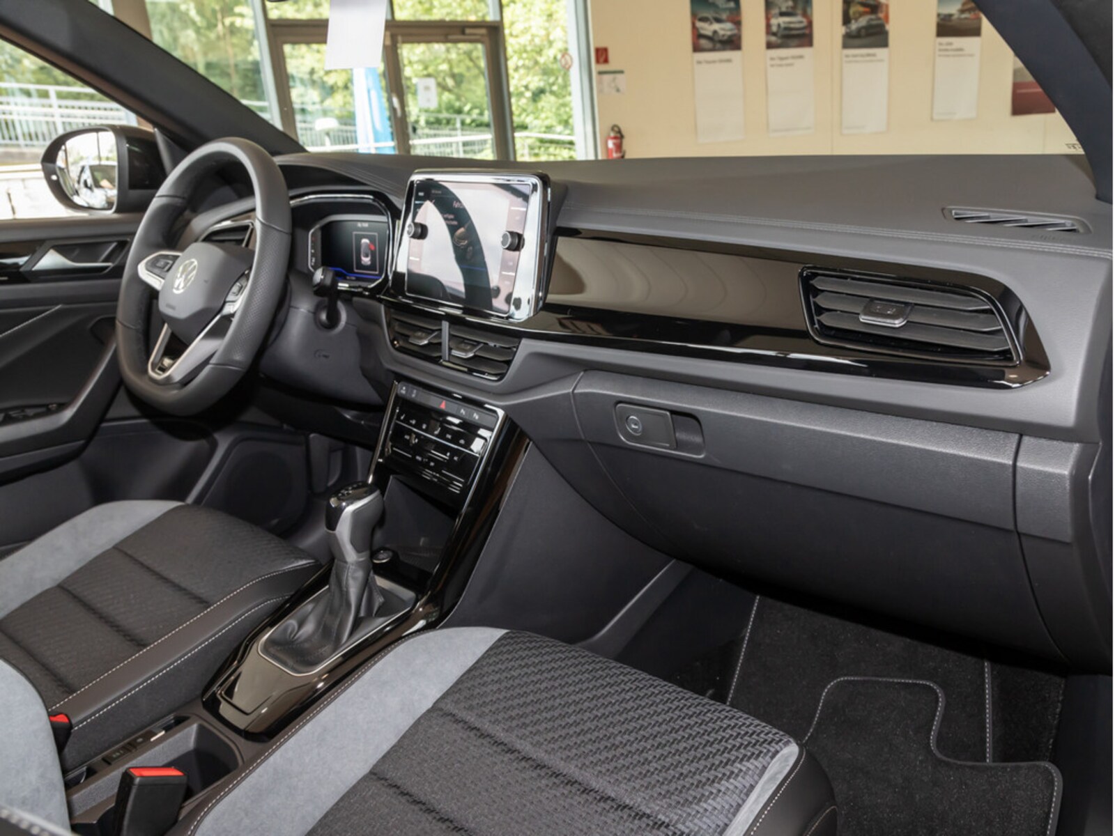 Volkswagen T-Roc Cabriolet – Bild 10