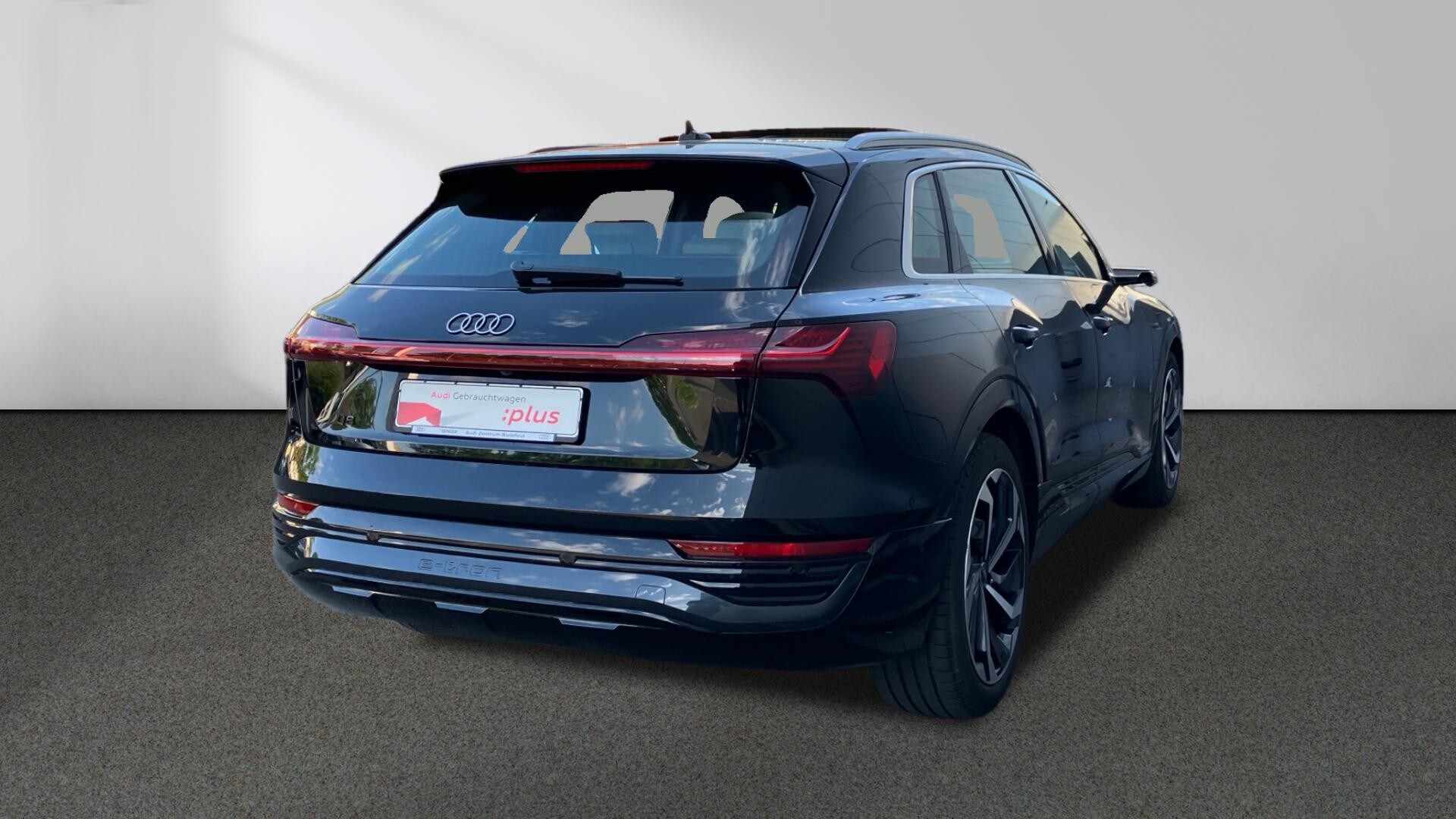 Image about Audi Q8 e-tron advanced 55 e-tron quattro
