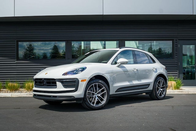 2025 Porsche Macan