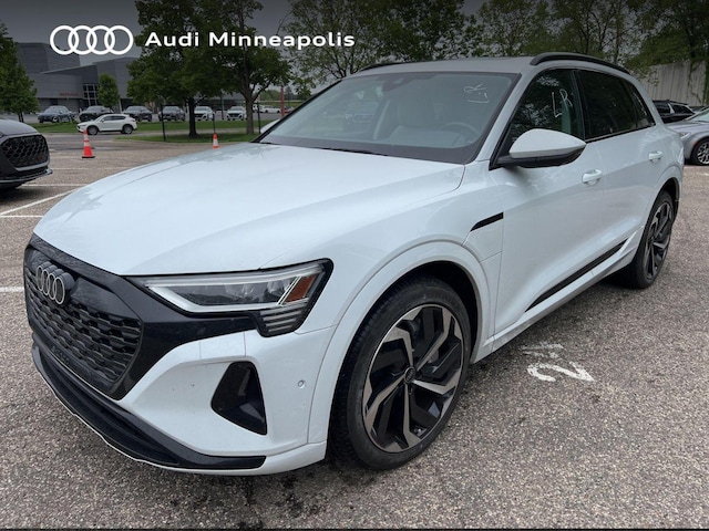 2024 Audi Q8 e-tron