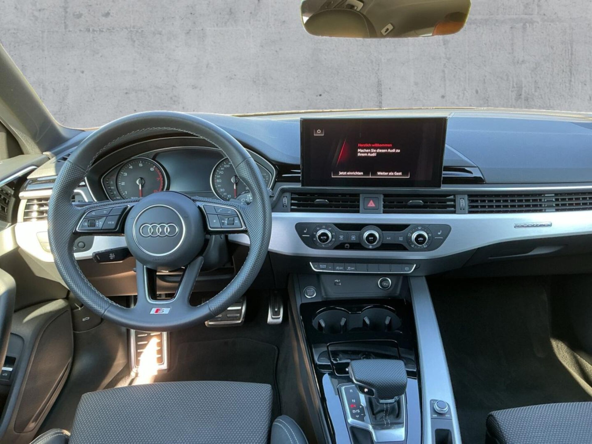Audi A4 Avant S line