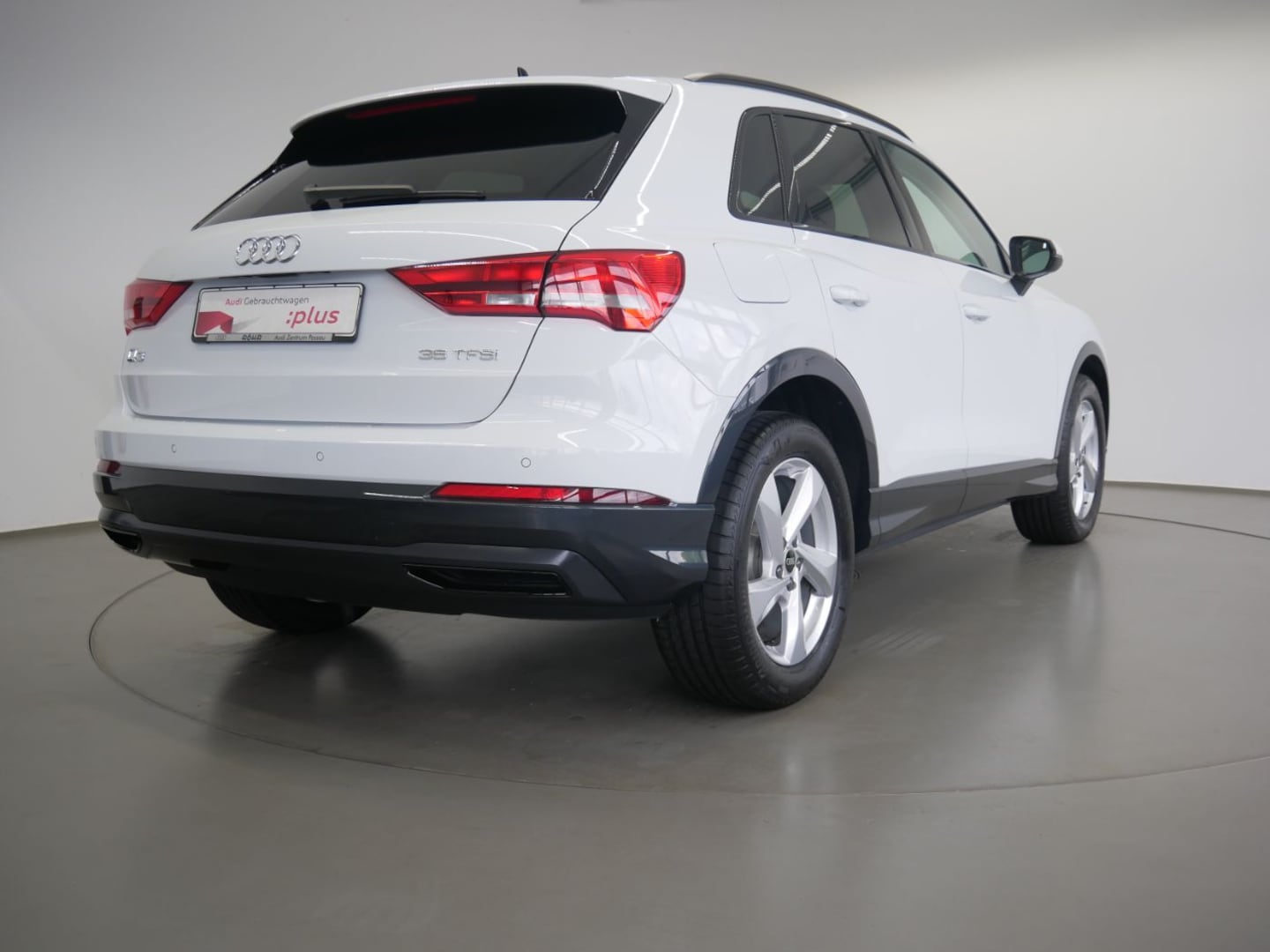 Bild über Audi Q3 advanced 35 TFSI S tronic - für weitere Informationen kontaktieren Sie den Audi Partner