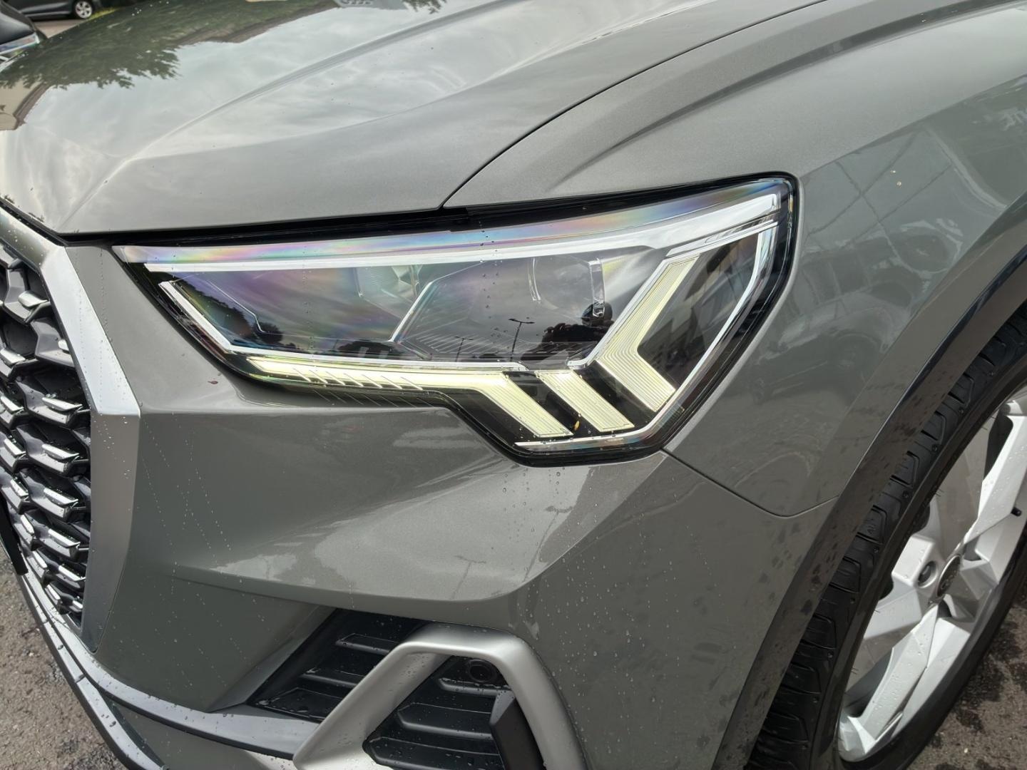Bild über Audi Q3 Sportback S line 35 TFSI S tronic - für weitere Informationen kontaktieren Sie den Audi Partner