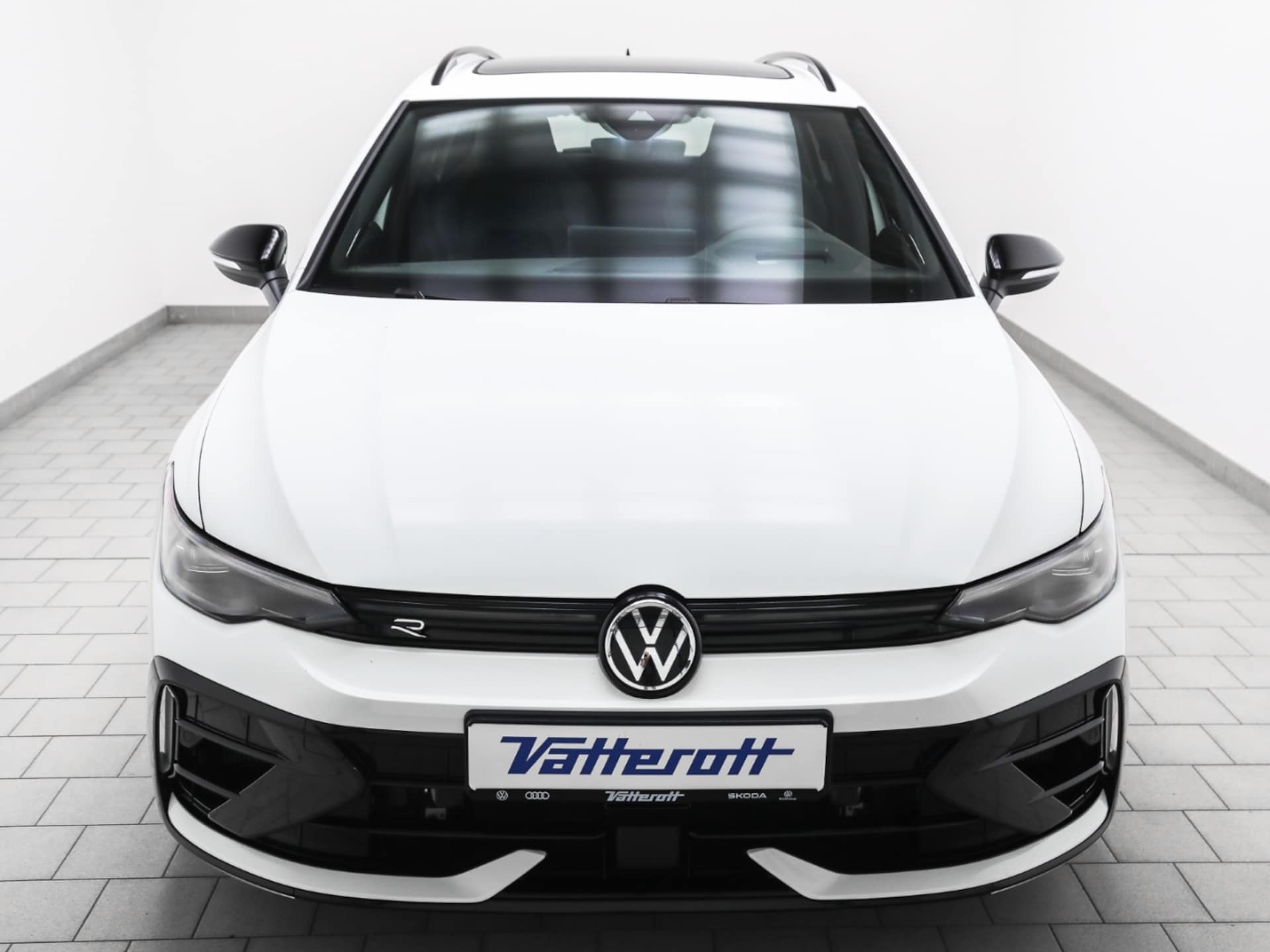 Volkswagen Golf Variant R
