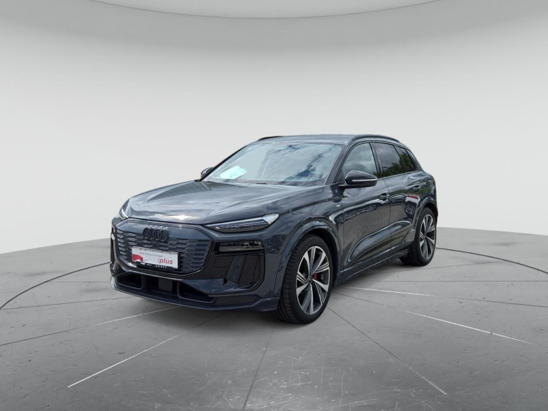 Audi Q6 SUV e-tron