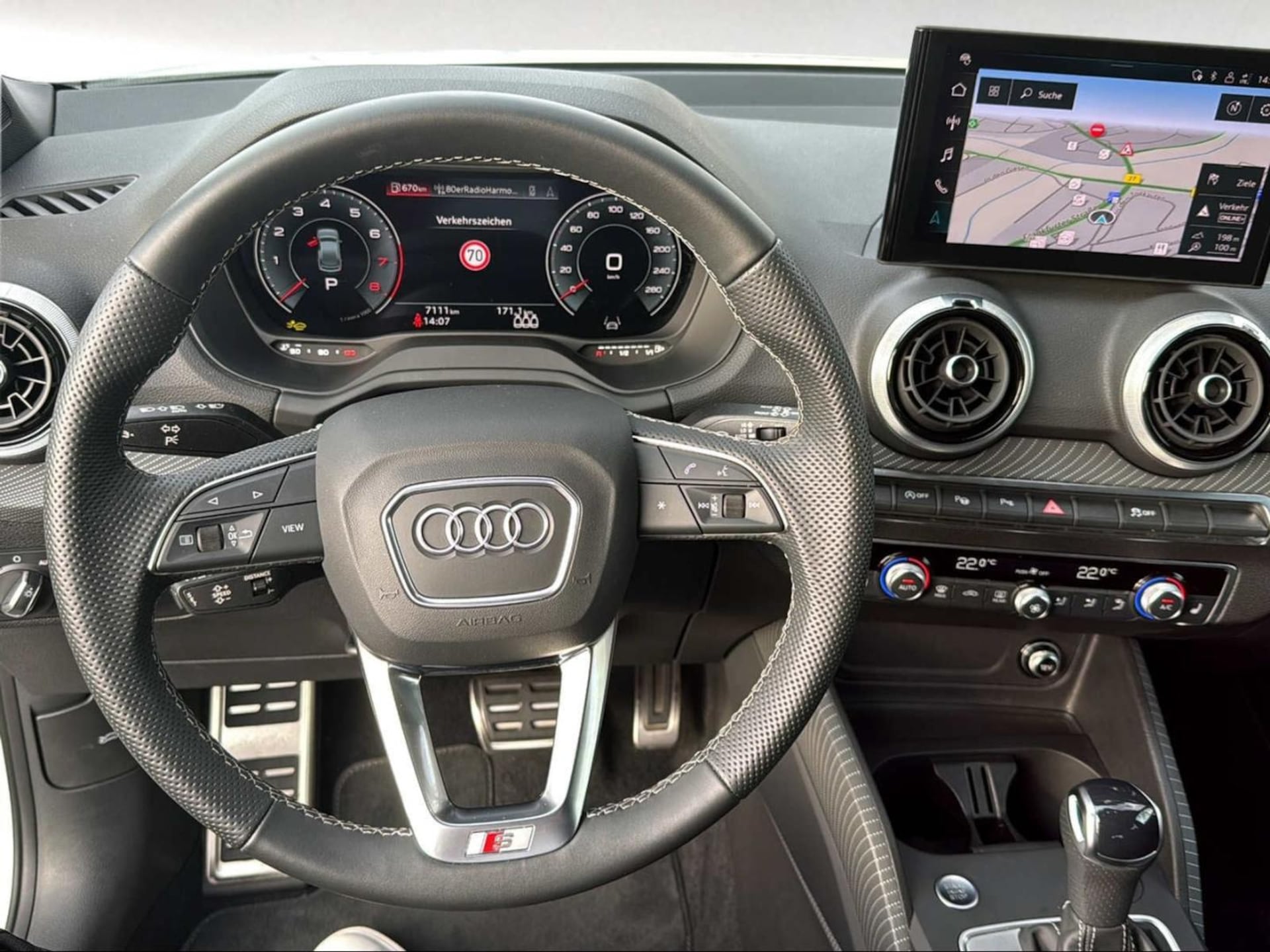 Audi Q2 S line