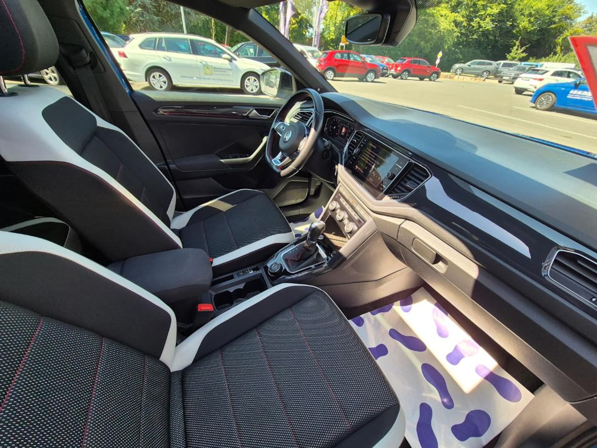 Volkswagen T-Roc Sport