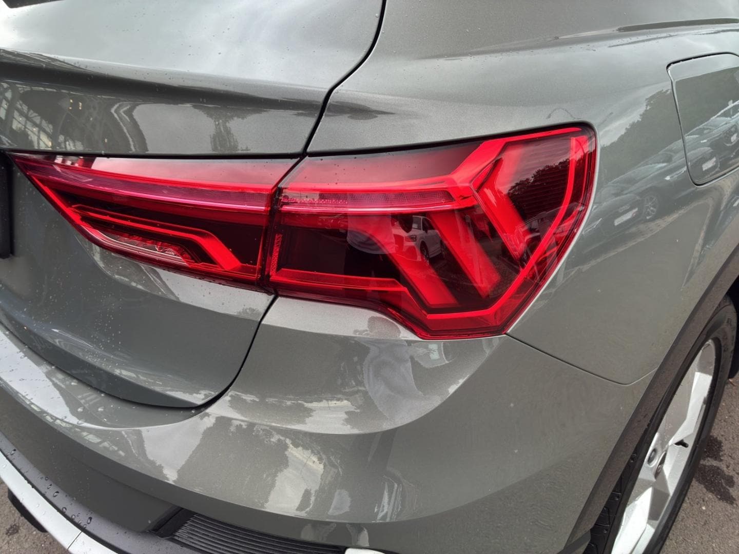 Bild über Audi Q3 Sportback S line 35 TFSI S tronic - für weitere Informationen kontaktieren Sie den Audi Partner