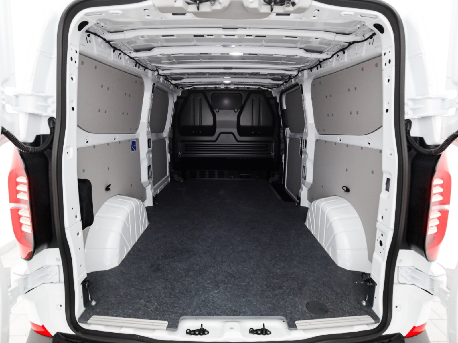 Volkswagen Transporter Kasten langer Radstand – Bild 13