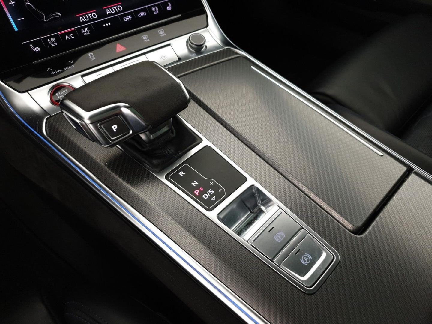 Image about Audi RS 6 Avant RS 6 Avant 441 kW (600 PS) tiptronic