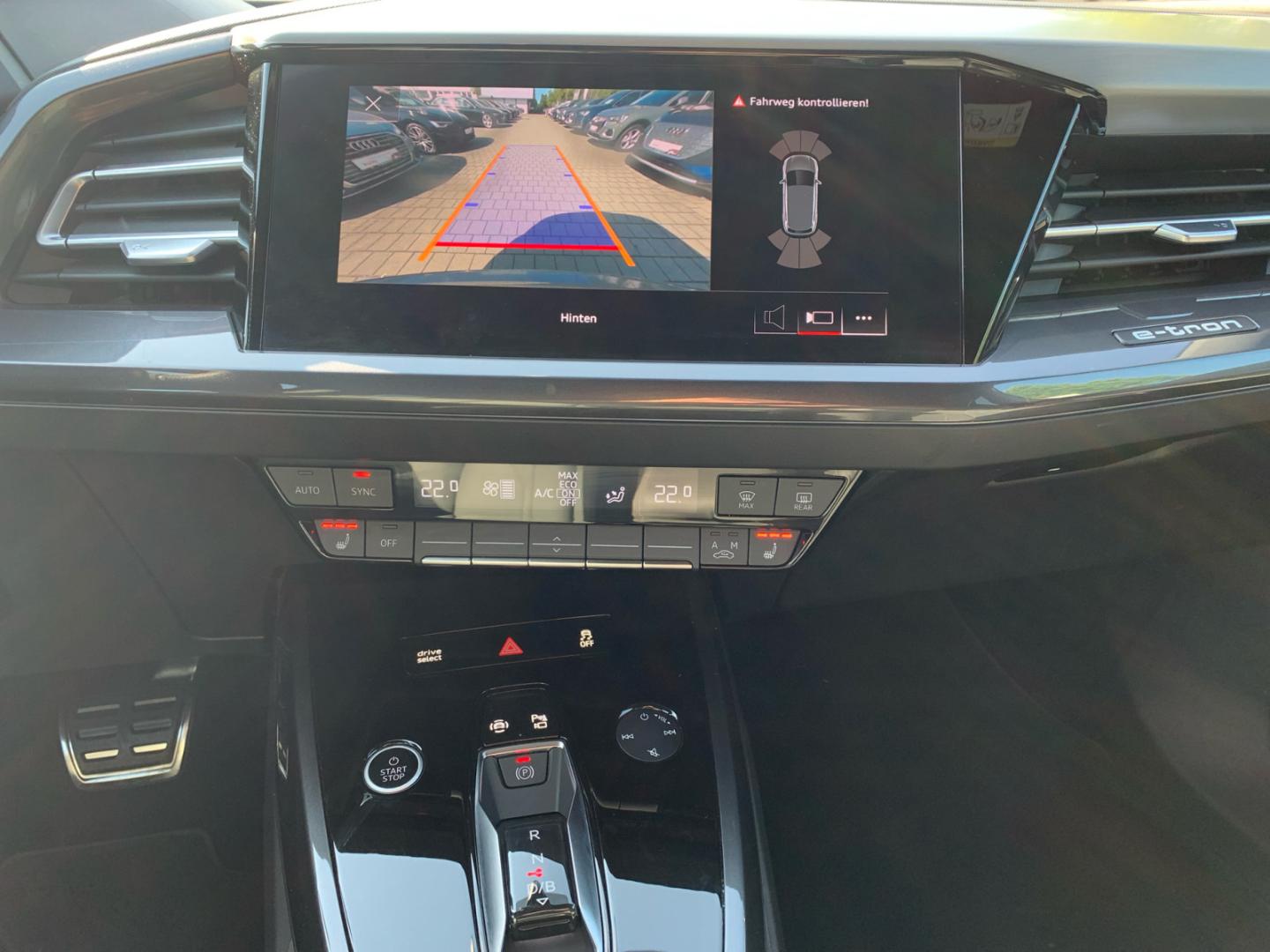 Image about Audi Q4 e-tron 40 e-tron