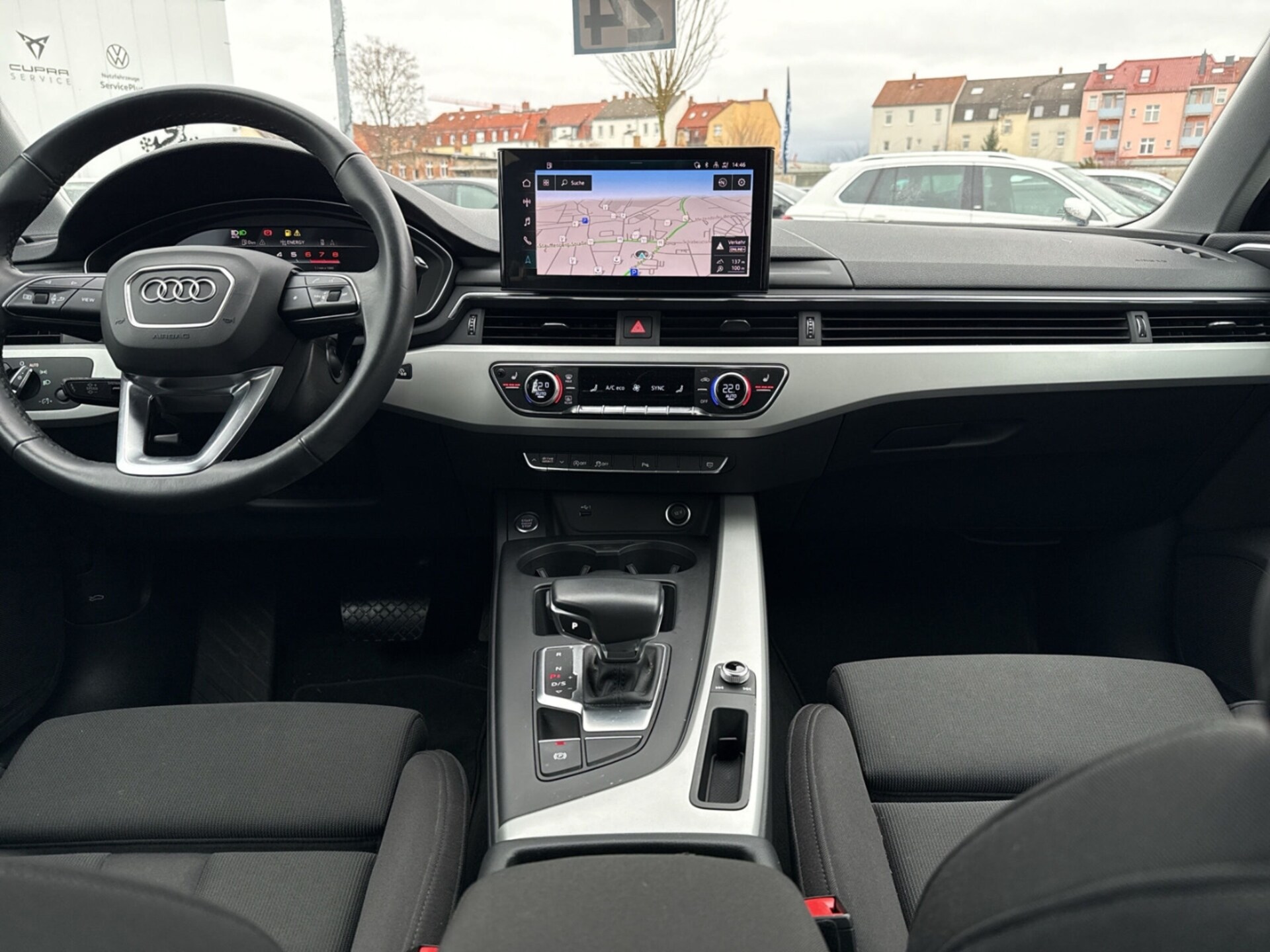 Audi A4 Avant S line