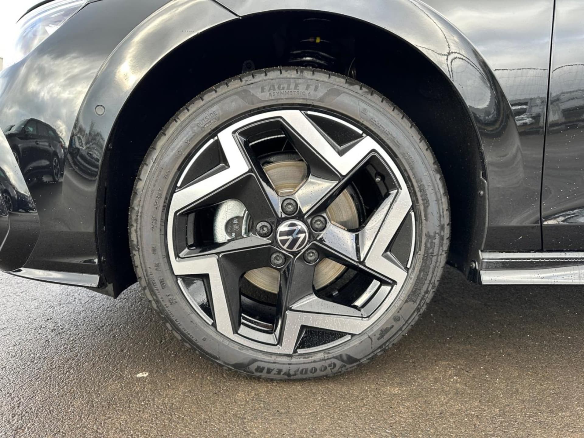 Volkswagen Golf R-Line