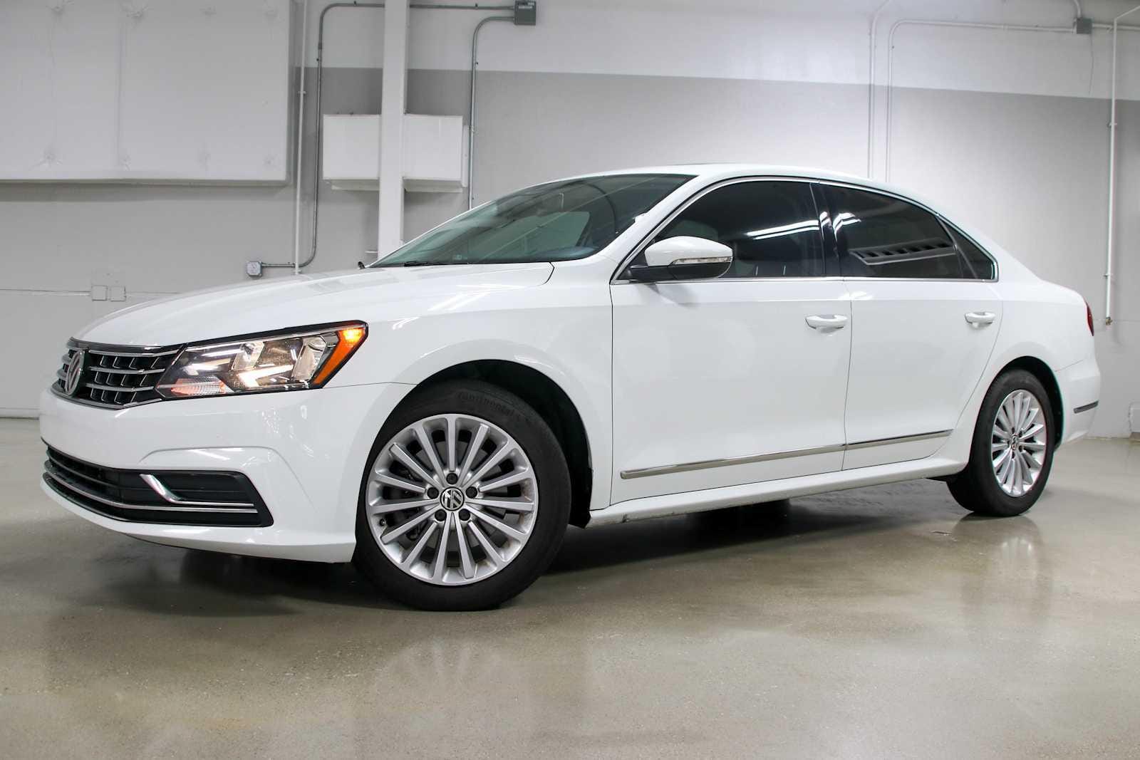 2017 Volkswagen Passat 1.8T SE Auto's photo
