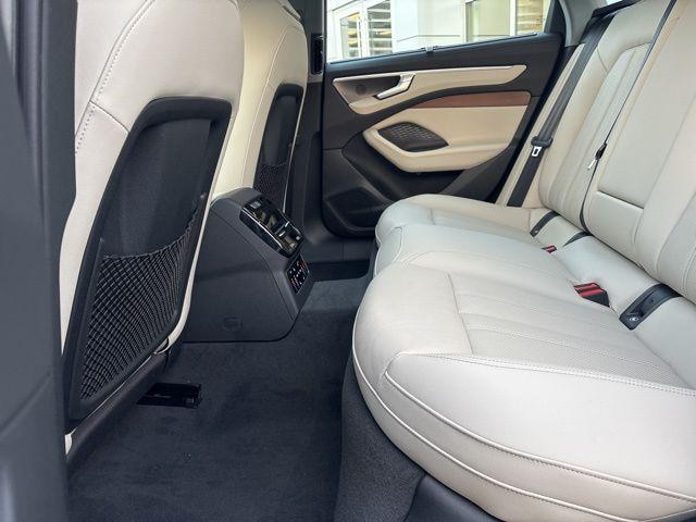 2026 Audi A6 Premium Plus - Photo 37