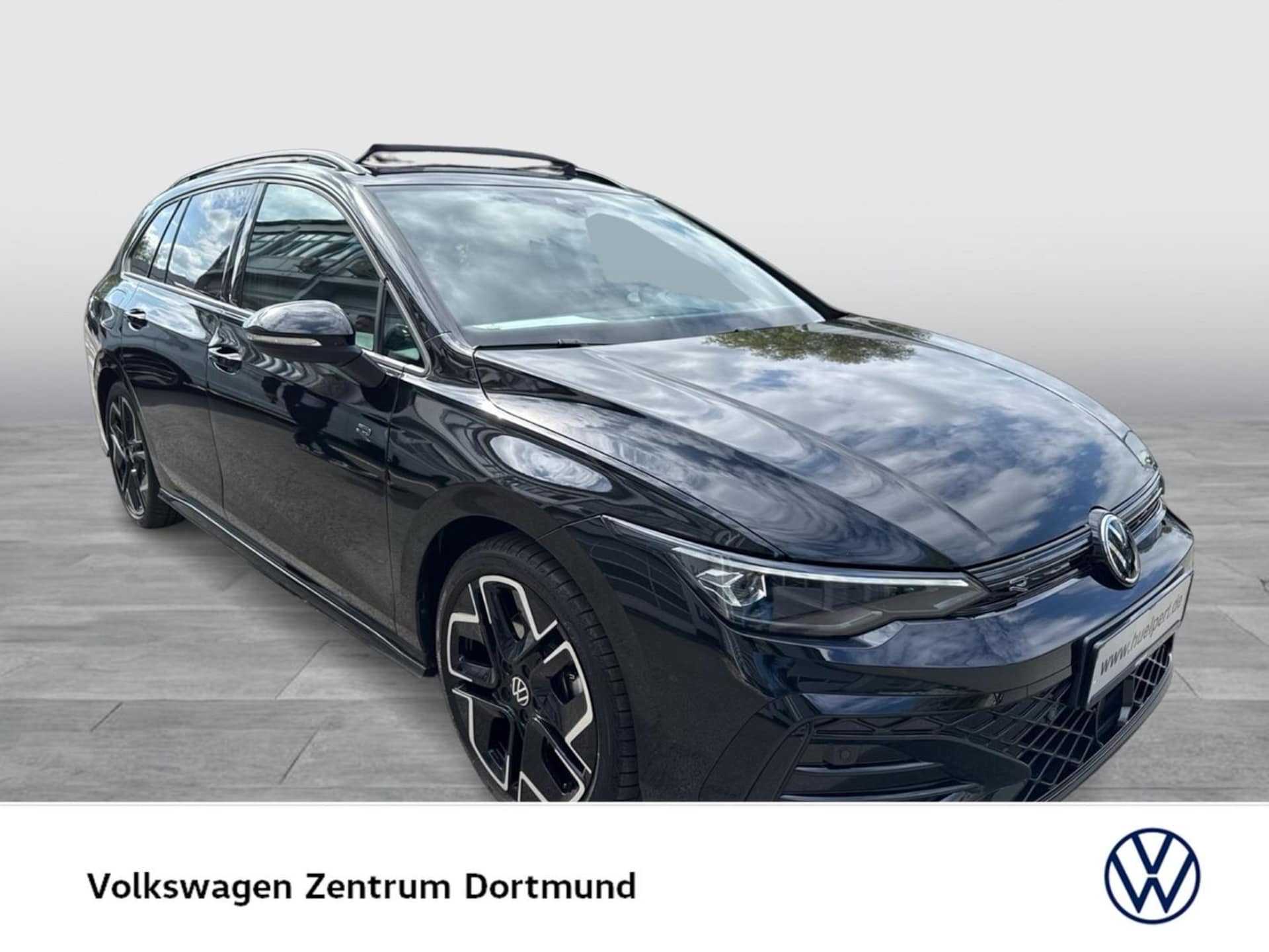 Volkswagen Golf Variant R-Line