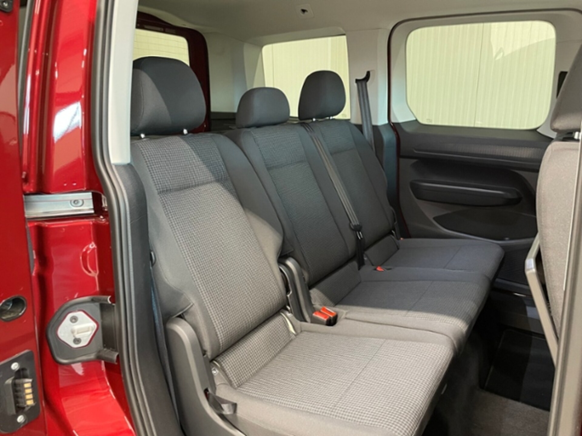 Volkswagen Caddy Basis-Modell