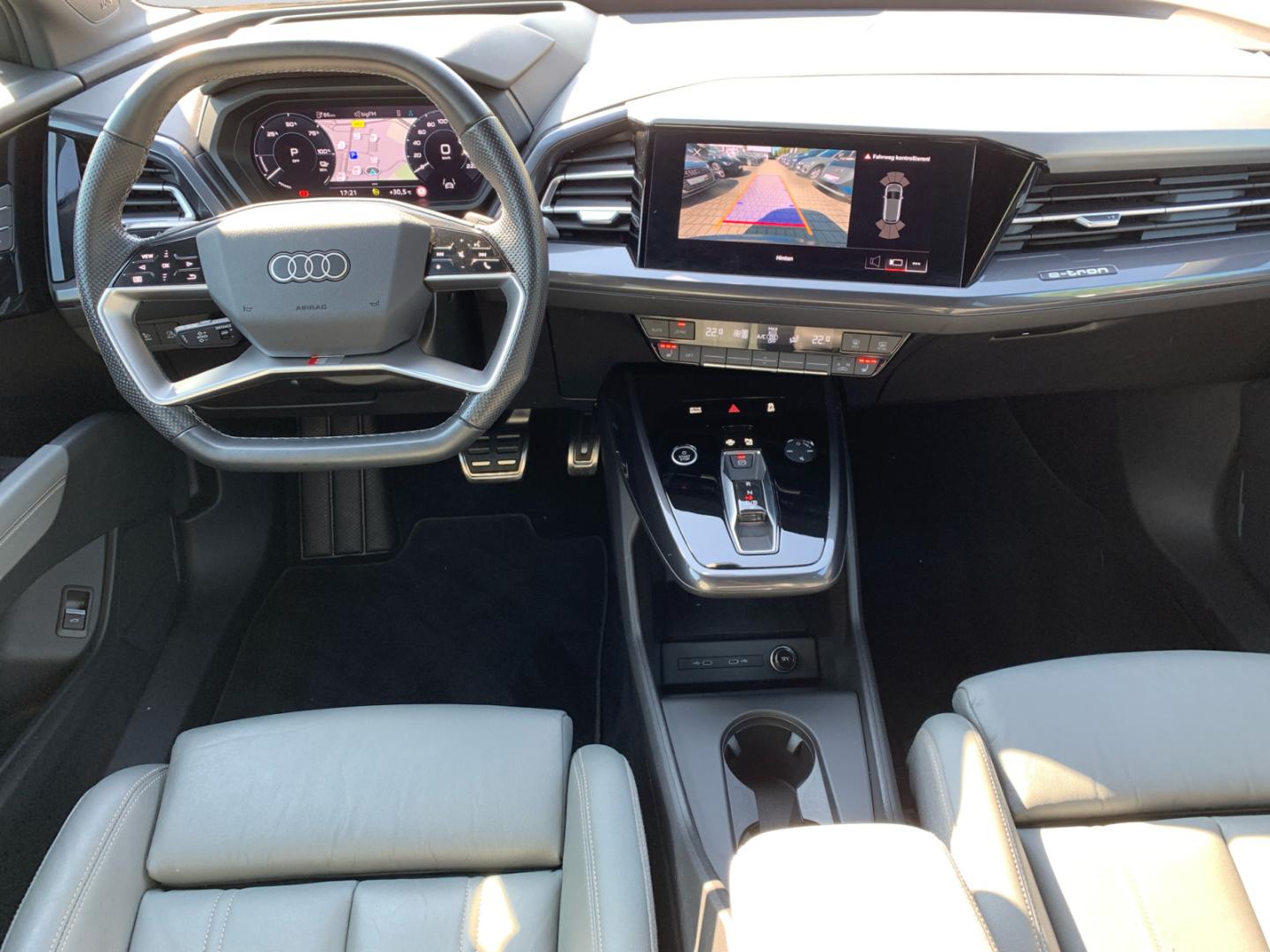 Image about Audi Q4 e-tron 40 e-tron