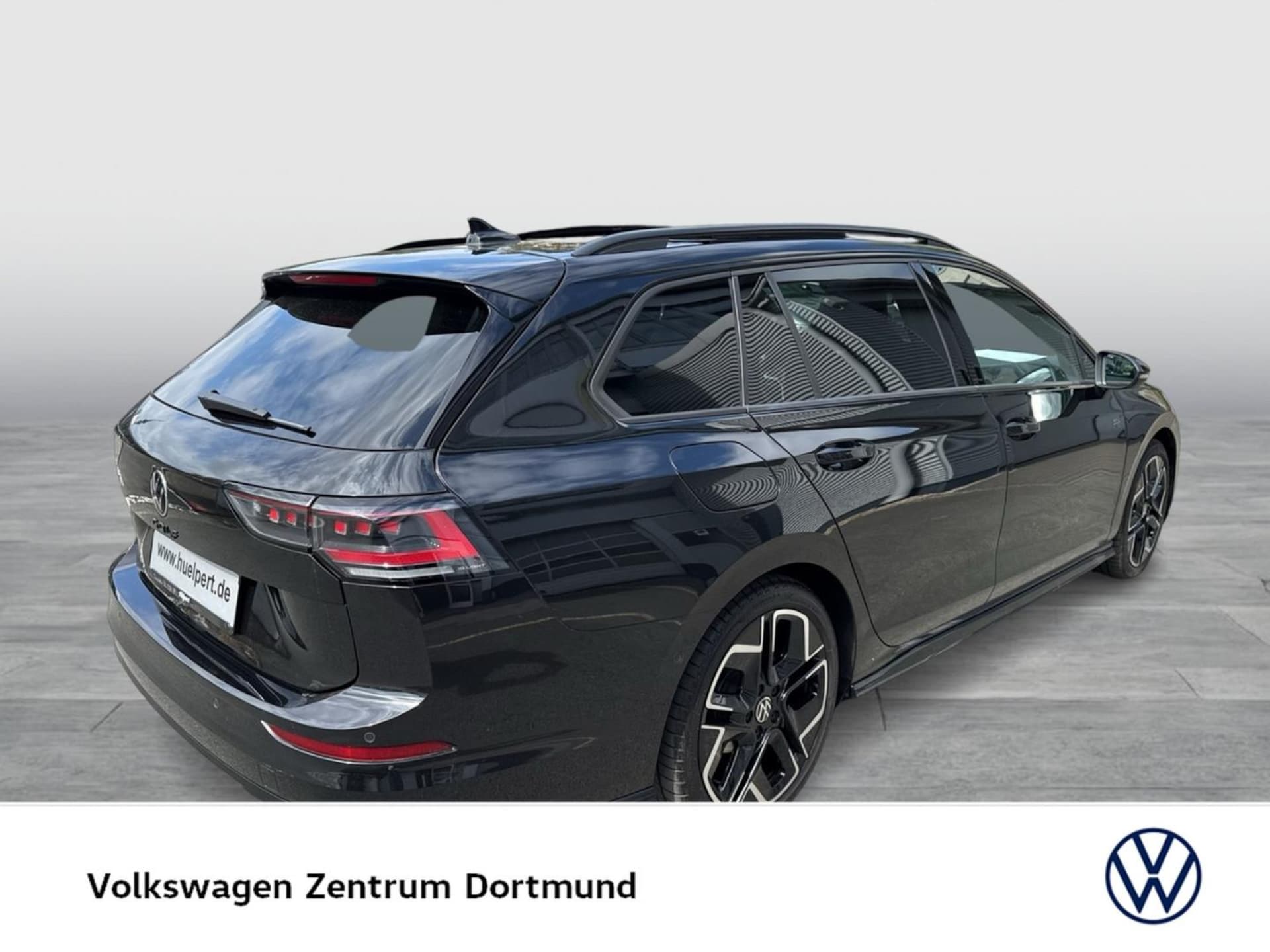 Volkswagen Golf Variant R-Line