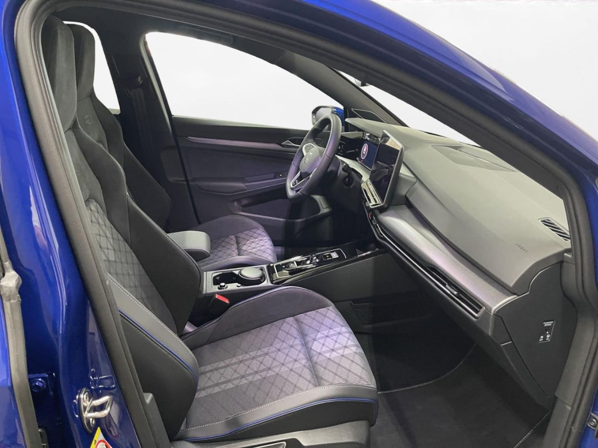 Volkswagen Golf R-Line