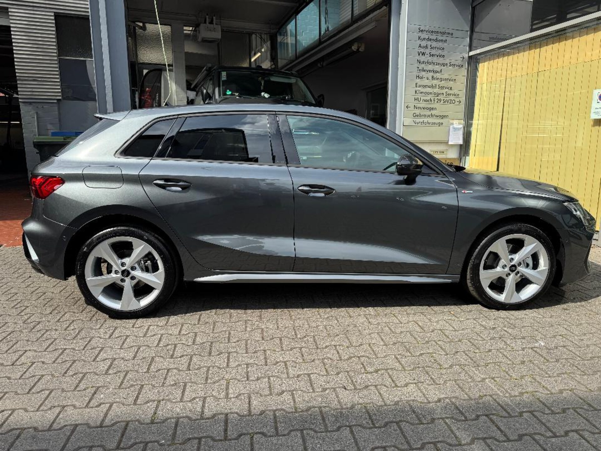 Audi A3 Sportback S line