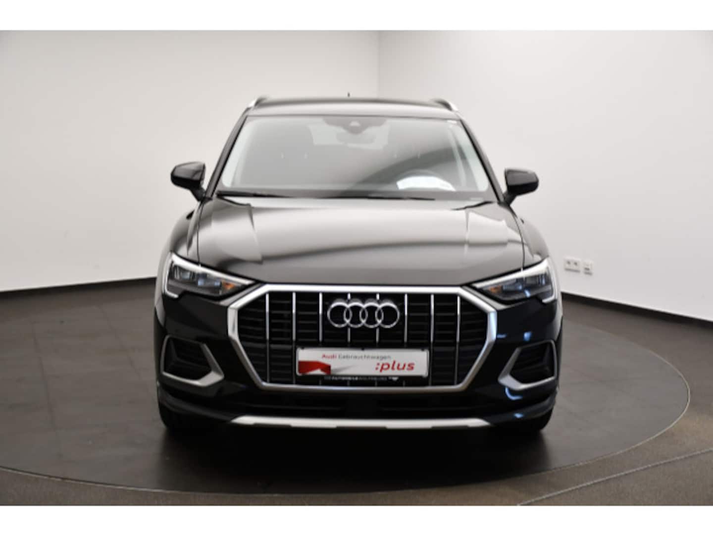 Bild über Audi Q3 TFSI 110 kW S tronic - für weitere Informationen kontaktieren Sie den Audi Partner