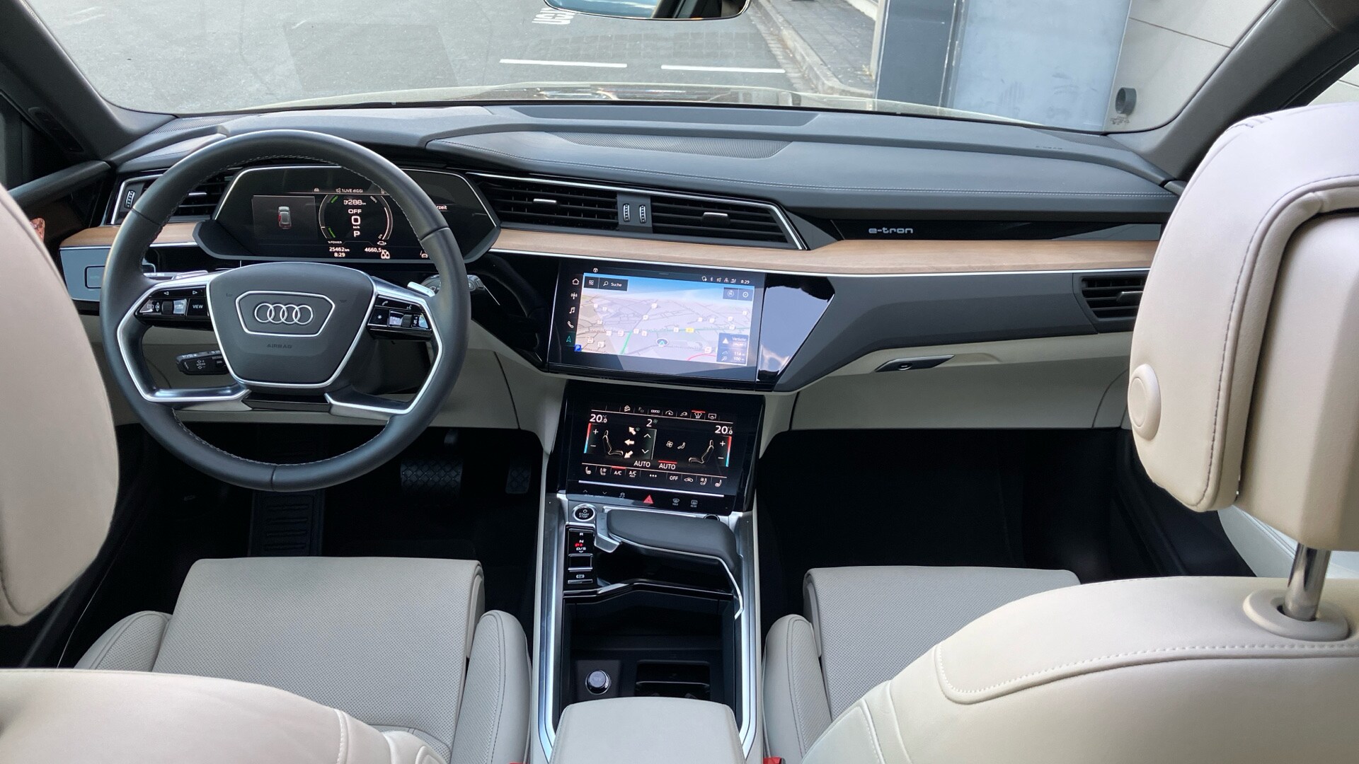 Image about Audi Q8 e-tron advanced 55 e-tron quattro