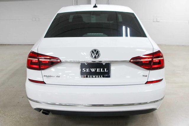 2017 Volkswagen Passat