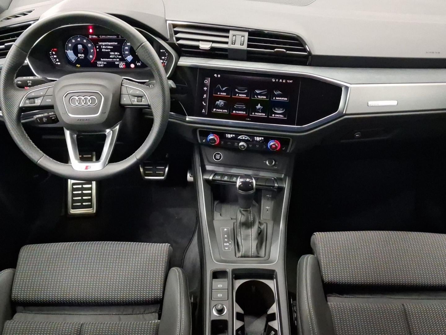 Bild über Audi Q3 Sportback S line 35 TFSI S tronic - für weitere Informationen kontaktieren Sie den Audi Partner