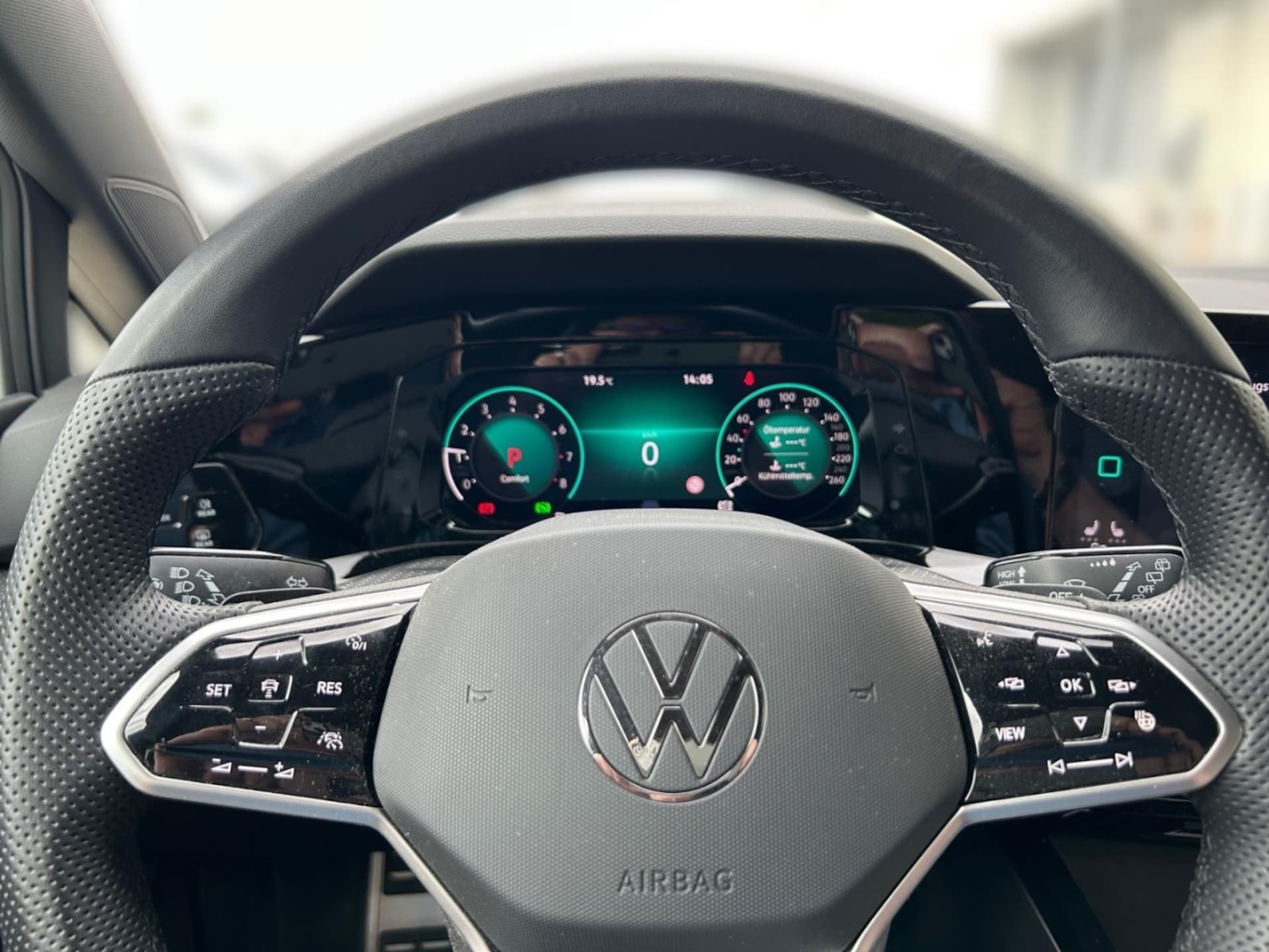 Volkswagen Golf R-Line