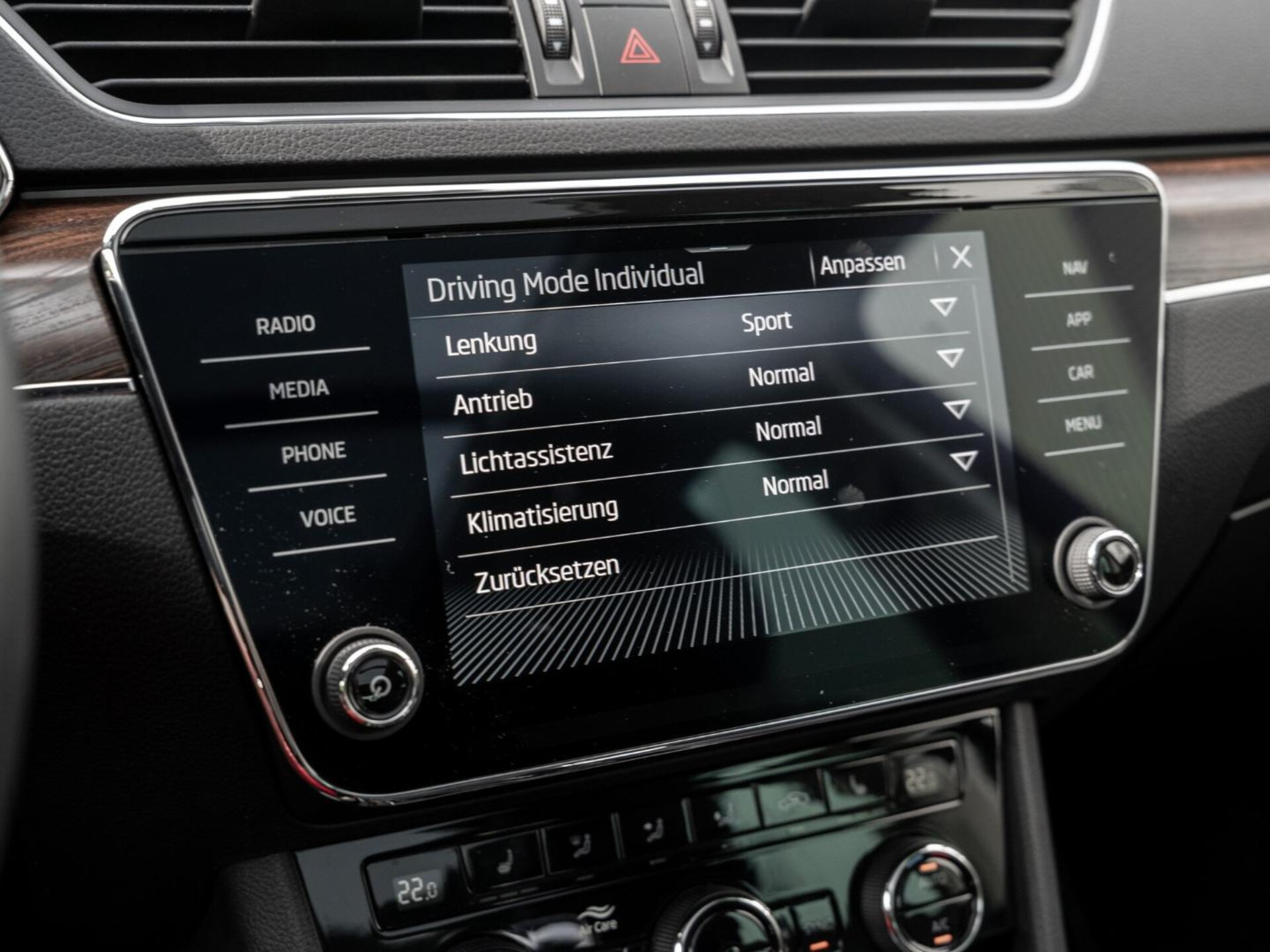 Skoda Superb Combi Scout