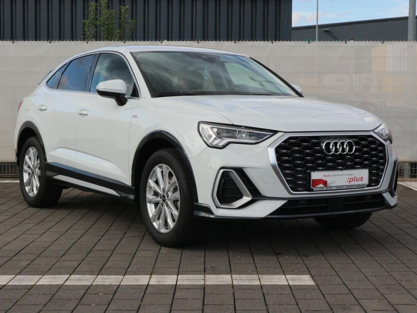 Bild über Audi Q3 Sportback TFSI 110 kW S tronic - für weitere Informationen kontaktieren Sie den Audi Partner